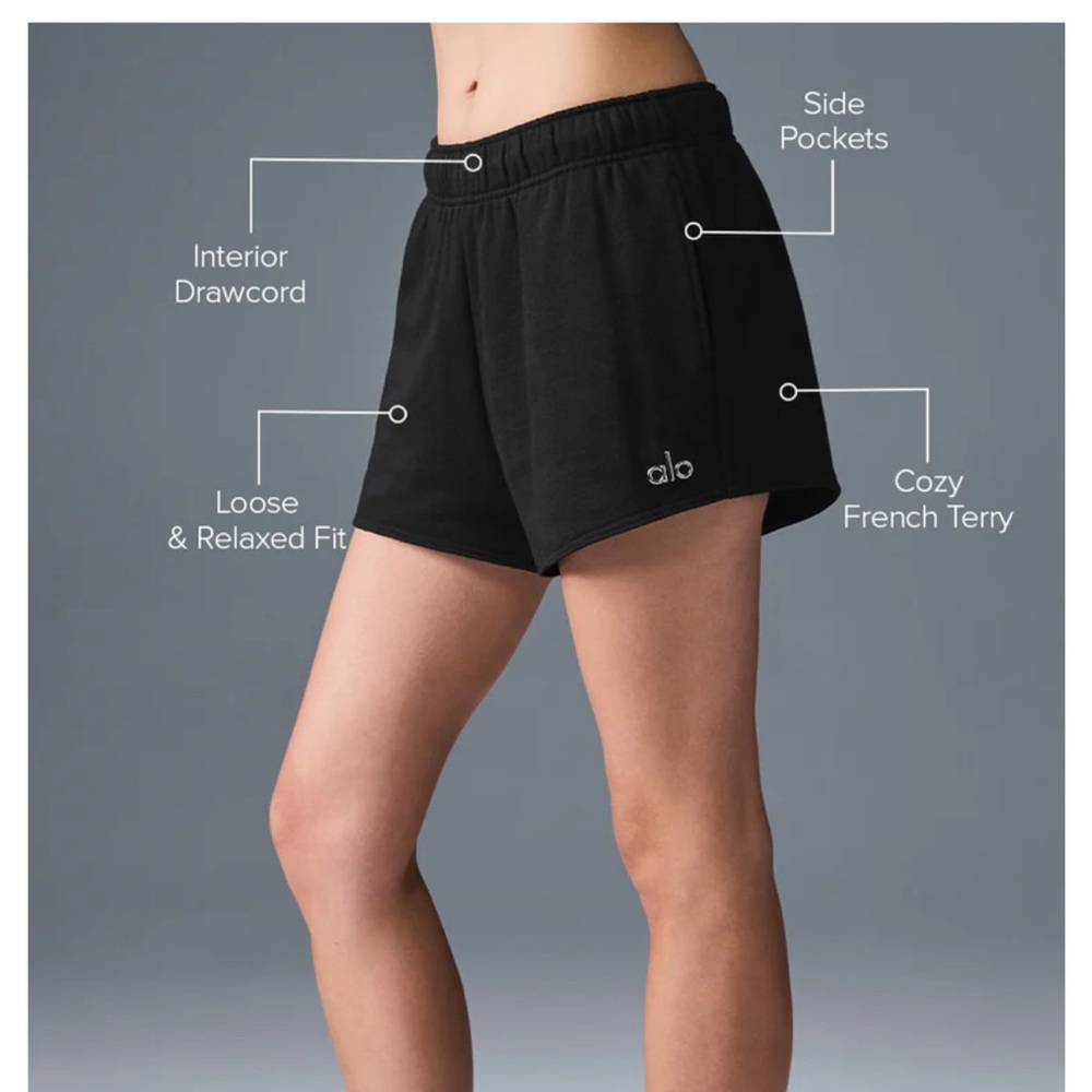 Alo Yoga | Accolade Short in Black